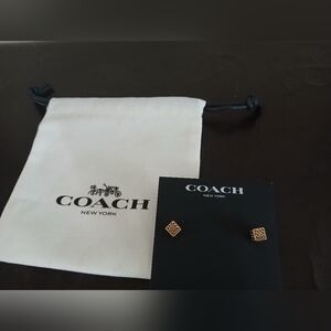 Coach Gold SINGNATURE QUILTED CUBE STUD EARRINGS